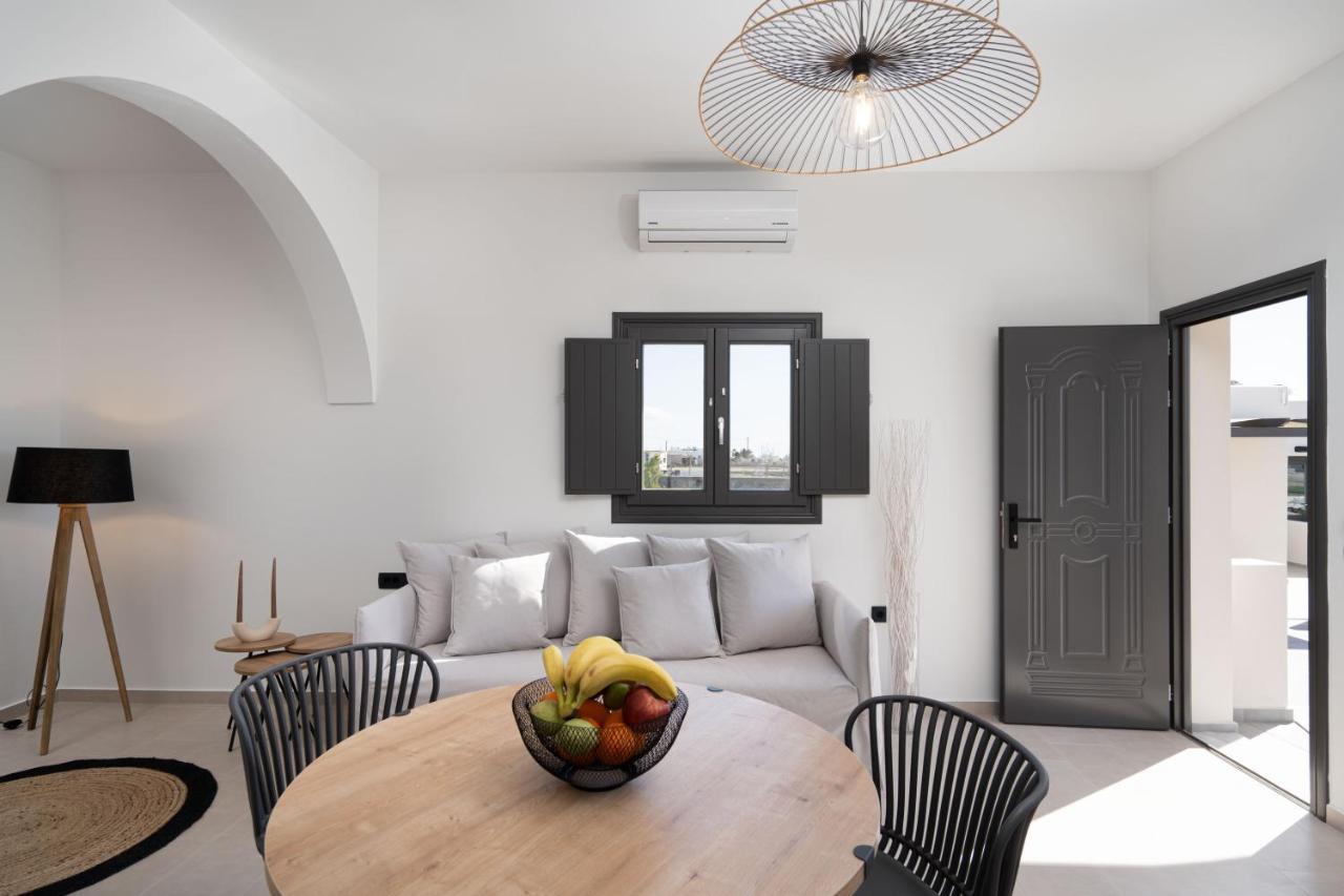 Almira Luxury Suites Perissa Exterior foto