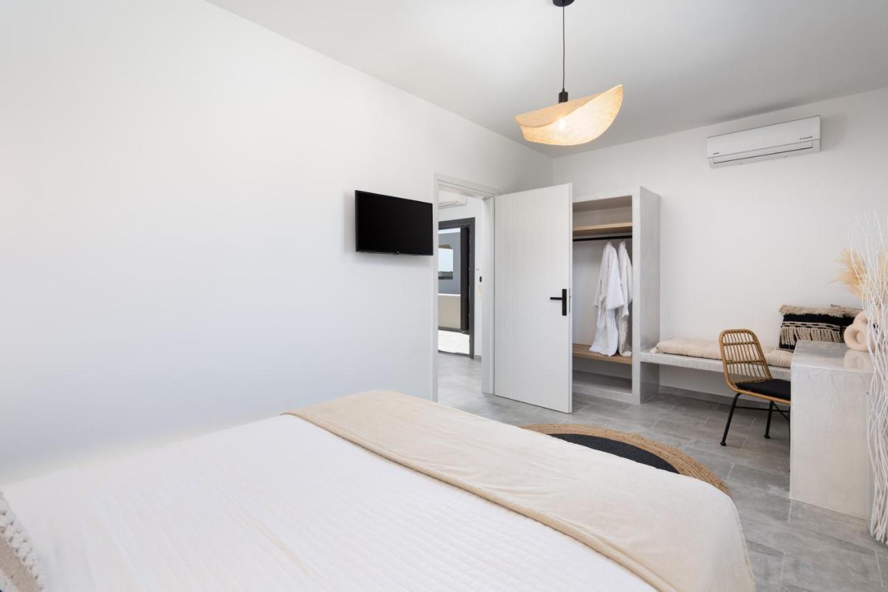 Almira Luxury Suites Perissa Exterior foto