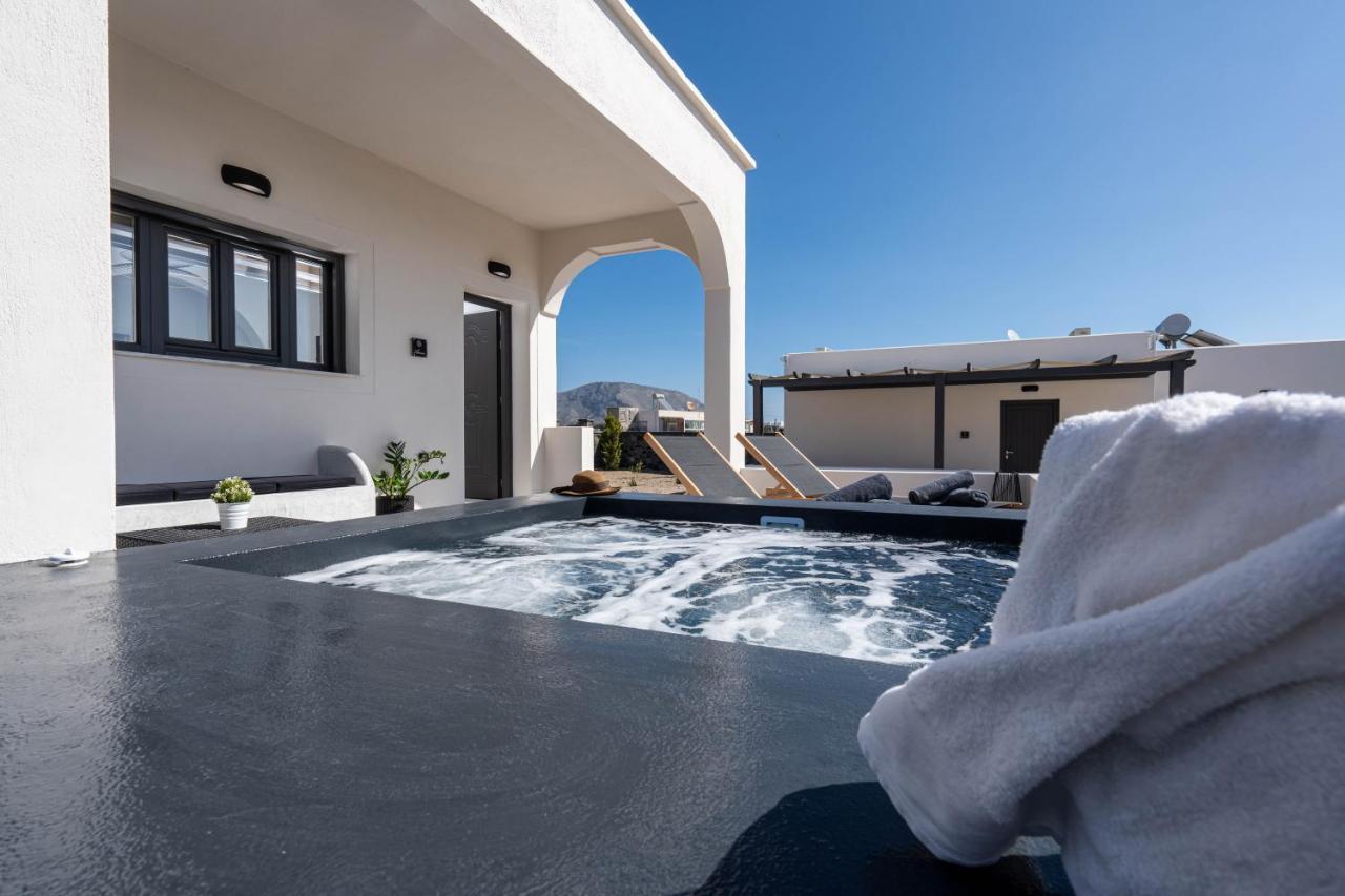 Almira Luxury Suites Perissa Exterior foto