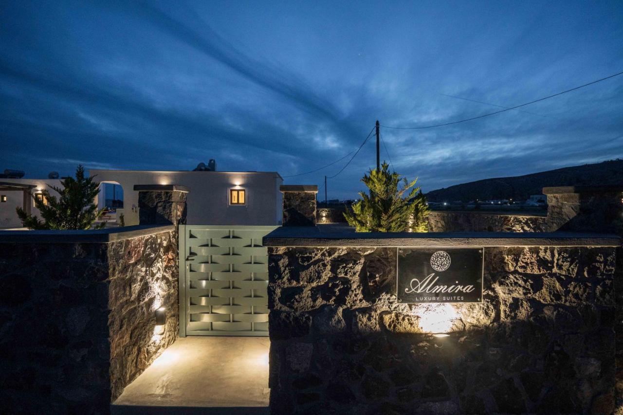 Almira Luxury Suites Perissa Exterior foto