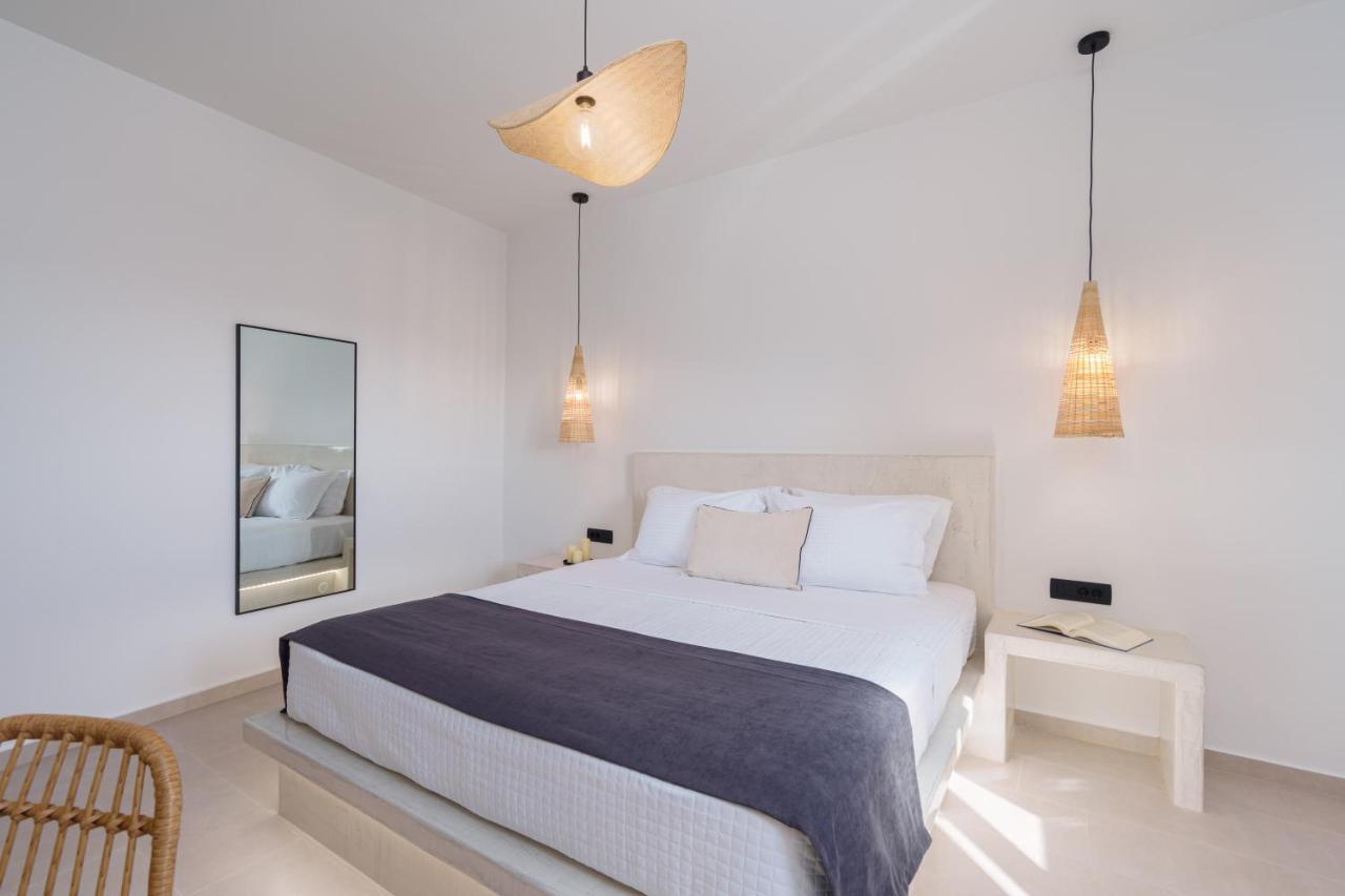 Almira Luxury Suites Perissa Exterior foto