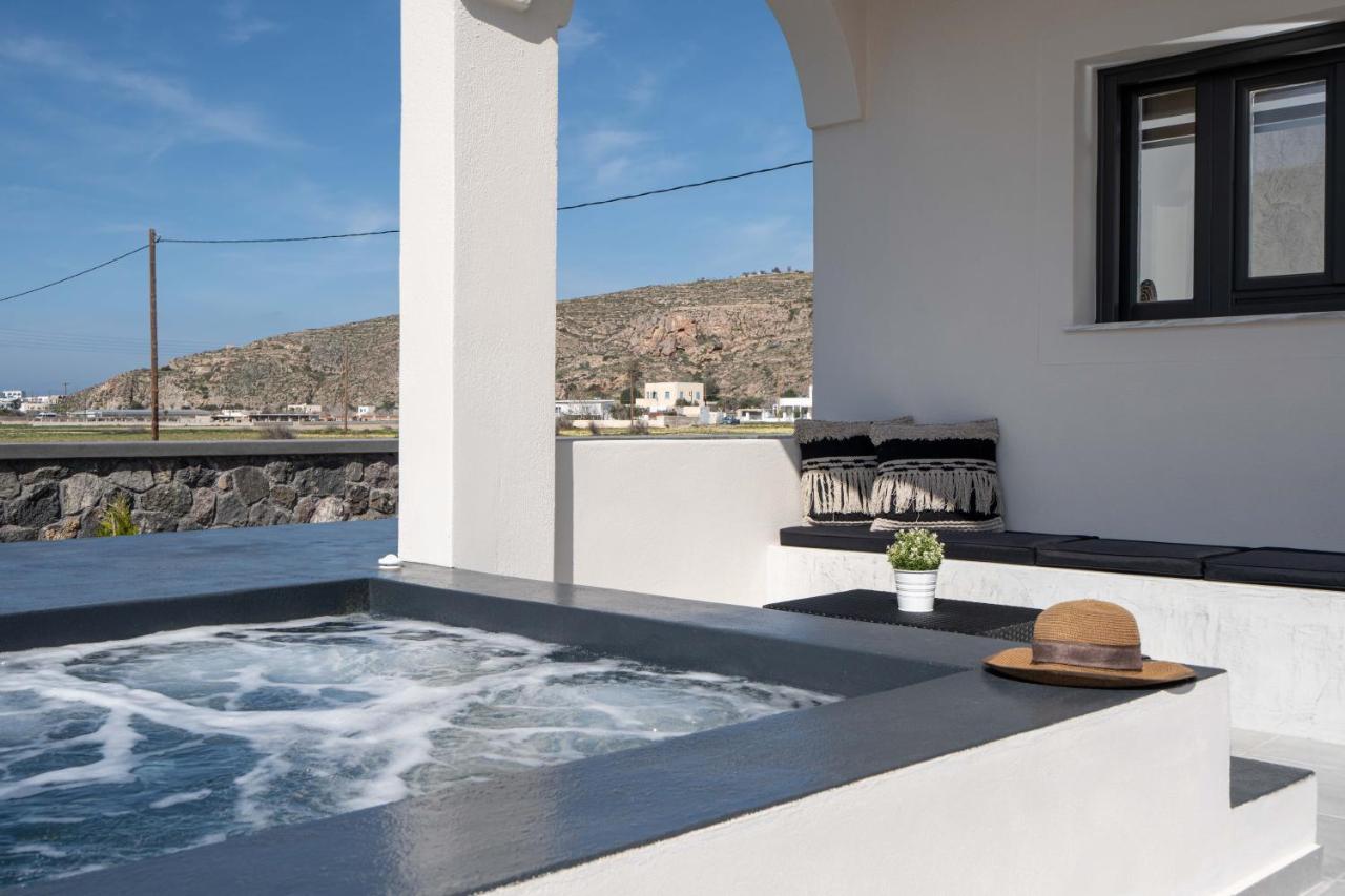 Almira Luxury Suites Perissa Exterior foto