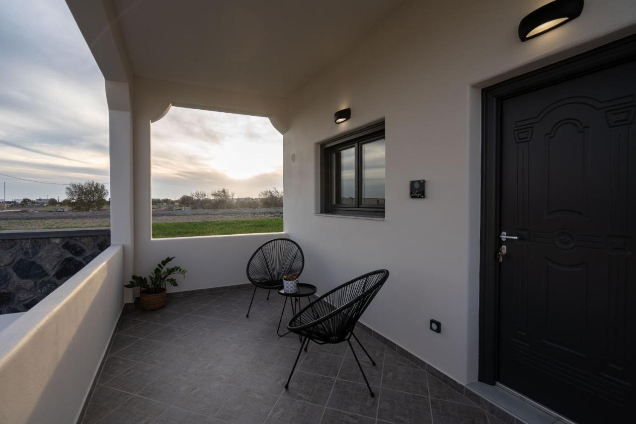 Almira Luxury Suites Perissa Exterior foto